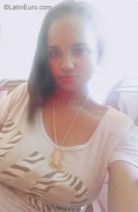 Date this attractive Dominican Republic girl Noelis from Puerto Plata DO30906
