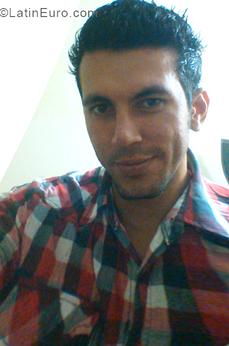 Date this sensual Colombia man Super Latino from Bucaramanga CO24418