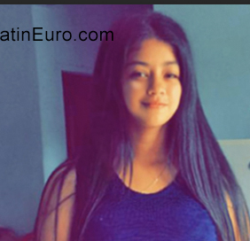 Date this foxy Honduras girl Estefany from Santa Rosa de Copan HN2674