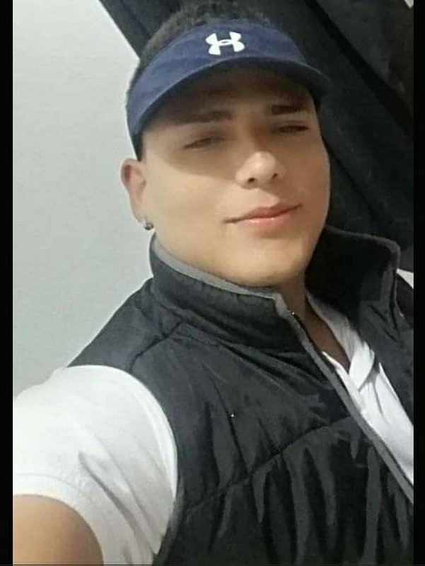 Date this foxy Colombia man Carlos andres from Medellin CO27777