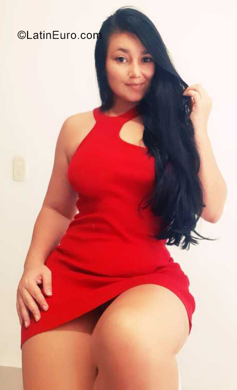 Date this charming Colombia girl Ana from Medellin CO31650