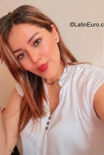 Date this cute Colombia girl Ana from Santiago CO32060