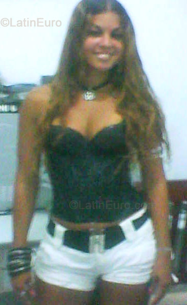 Date this stunning Brazil girl Lena-Brazi from Maceio B-154