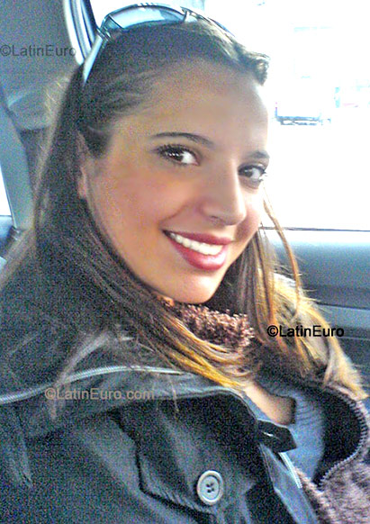 Date this beautiful Brazil girl Maressa from Santos B-247