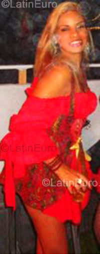 Date this stunning Brazil girl Vivian from Sao Paulo BR4204