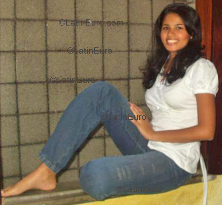 Date this gorgeous Brazil girl Geisa from Fortaleza B1010