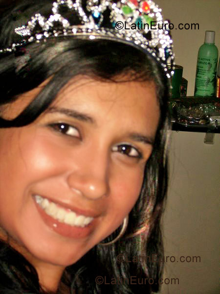 Date this delightful Brazil girl Natalia from Petropolis B1024