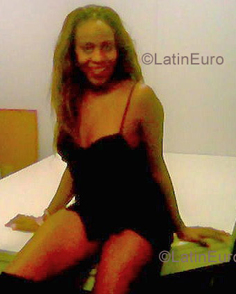 Date this young Brazil girl Cristina from Goiania B1029