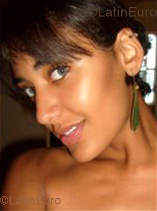 Date this sensual Brazil girl Rafaela from Joao Pessoa B1264