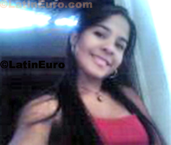 Date this foxy Brazil girl Renata from Aracaju B135