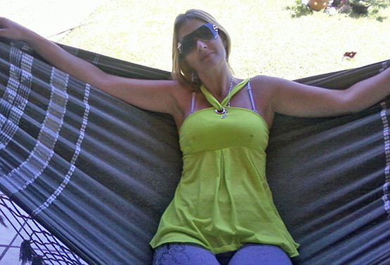 Date this voluptuous Brazil girl Juliana from Blumenau BR3763