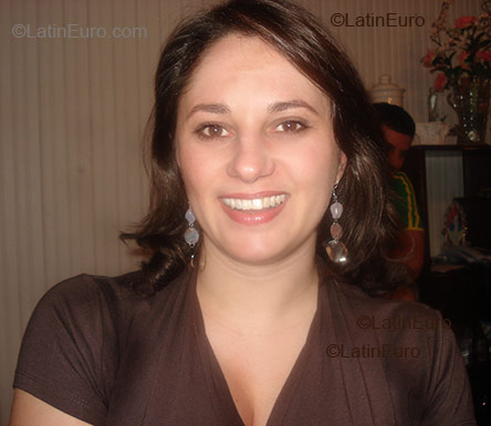 Date this gorgeous Brazil girl Nadja from Balneario Camboriu BR6191