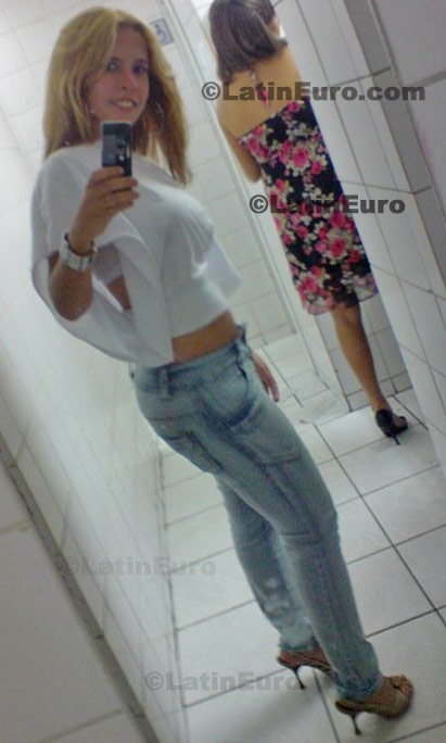 Date this stunning Brazil girl Leslie from Contagem BR3738