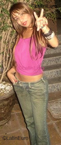 Date this lovely Brazil girl Vanessa from Brasilia B2229