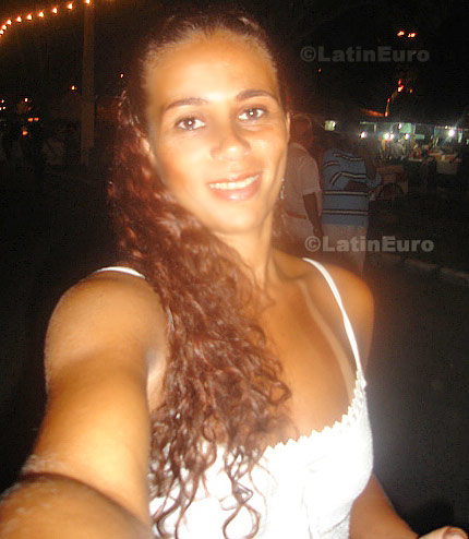 Date this attractive Brazil girl Rose from Sao Paulo B224