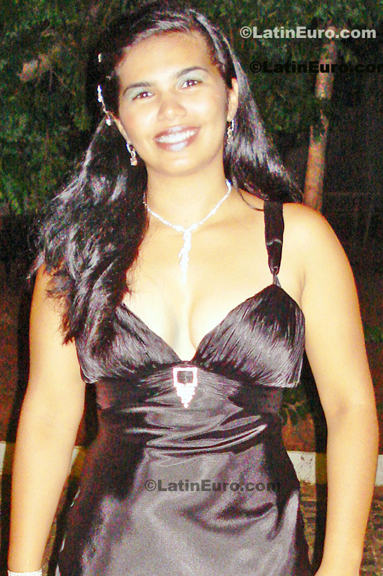 Date this athletic Brazil girl Fabiana from Cajazeiras B267