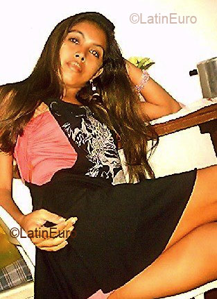 Date this happy Brazil girl Adriana from Belem B1537