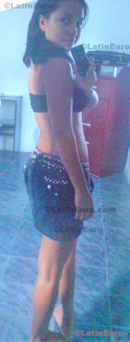 Date this gorgeous Brazil girl Thamyres from Campos Dos Goytacazes B284