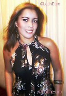 Date this charming Brazil girl Jaqueline from RIO DE JANEIRO B2854