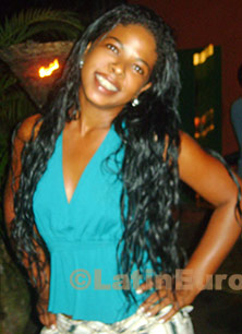 Date this sensual Brazil girl Francysmara from Itabela B308