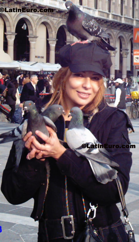 Date this lovely Brazil girl Dayse from Governador Valadares B314