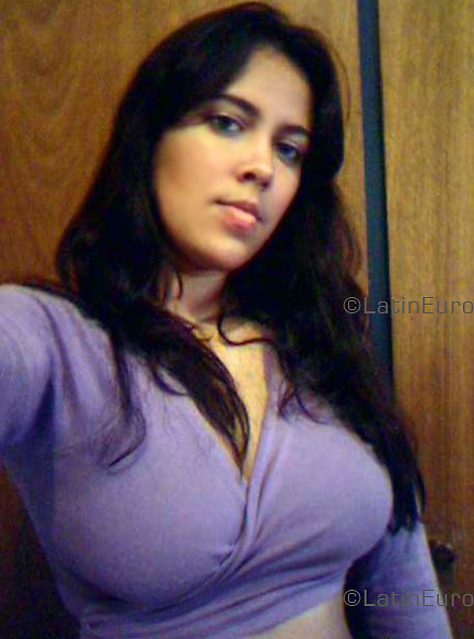 Date this delightful Brazil girl Rubi from PETROLINA B3792