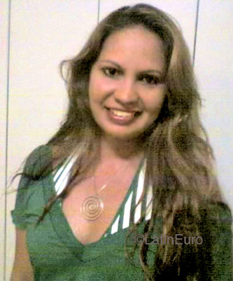 Date this voluptuous Brazil girl Cristiane from FORTALEZA B4230