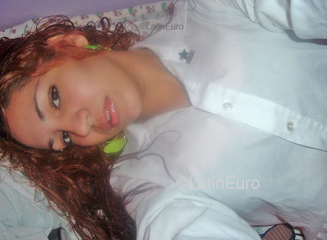 Date this delightful Brazil girl Maryana from RIO DE JANEIRO B4481