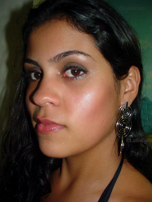 Date this exotic Brazil girl Amanda from RIO DE JANEIRO B4607