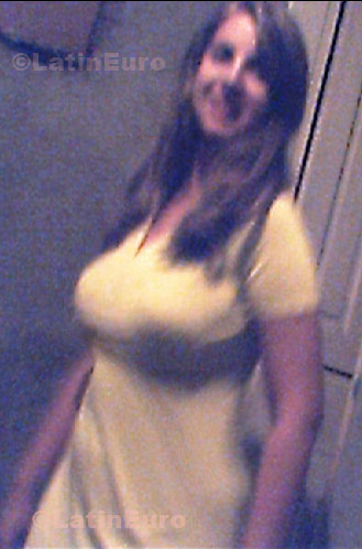 Date this happy Brazil girl Sara from Osasco B505