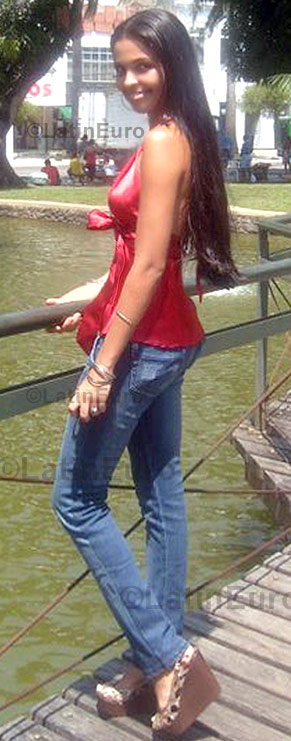 Date this funny Brazil girl Elida from Nova Timboteua B711