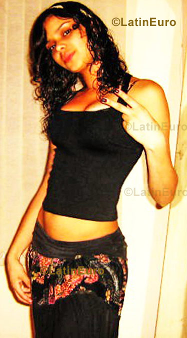 Date this foxy Brazil girl Aylla from Sao Paulo B742