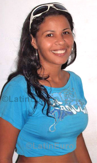 Date this delightful Brazil girl Yasmin from Natal B752