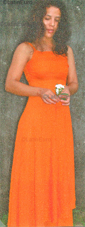 Date this good-looking Brazil girl Patricia from Acu B981