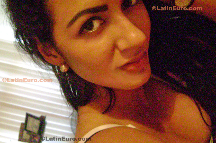 Date this pretty Mexico girl Lizeth from  N-1167