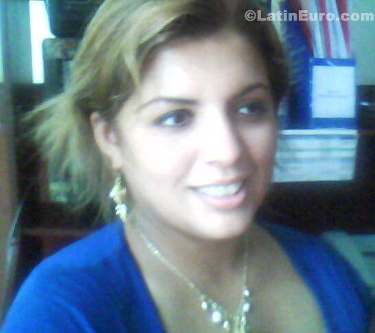 Date this pretty Peru girl Evelyn from Lima N-1217