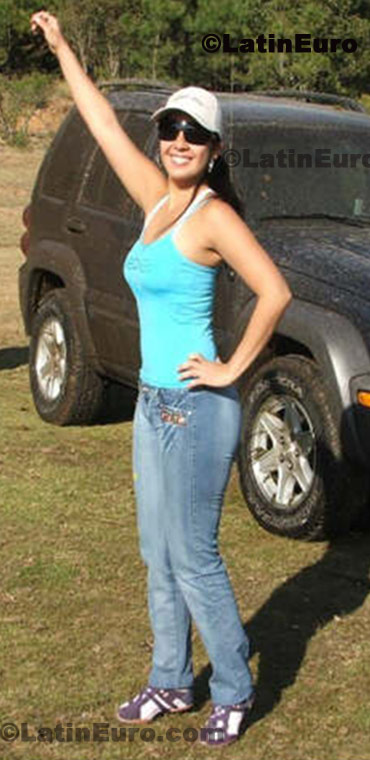 Date this funny Mexico girl IN-1357 from Mexico City N-1357