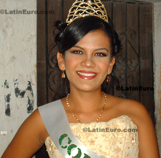 Date this georgeous Mexico girl Lucy from Zacatepec N-1371