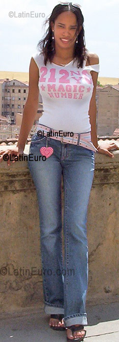 Date this young Dominican Republic girl Gloria from Barahona N-1458