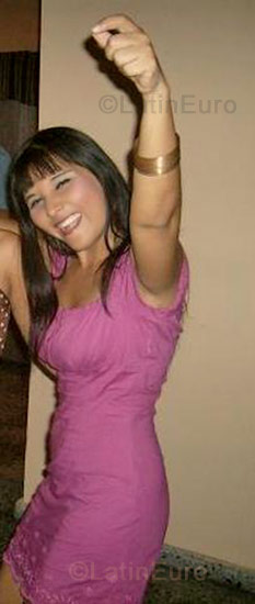 Date this gorgeous Honduras girl Diana from San Pedro Sula N-382