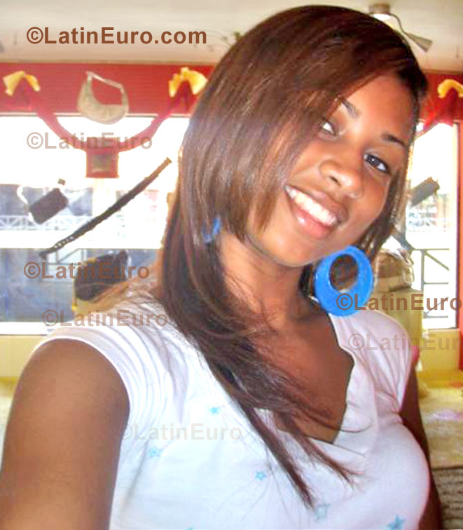 Date this fun Dominican Republic girl Dahiana from San Cristobal N-415