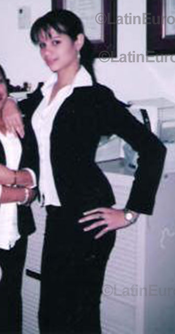 Date this beautiful Honduras girl Julissa from  N-536