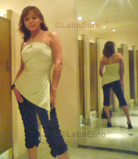Date this sensual Mexico girl Claudia from  N-620