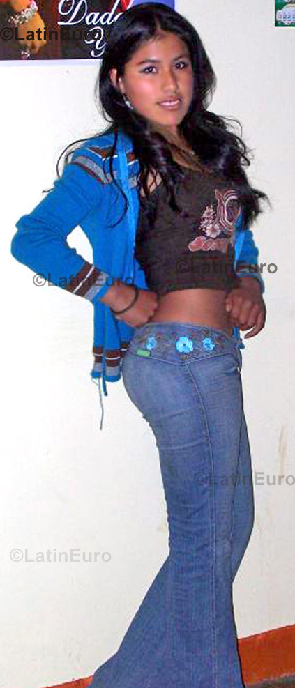 Date this stunning Peru girl Judit from Cusco N-703