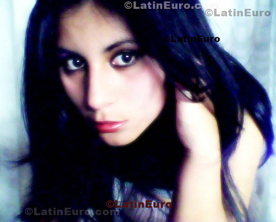 Date this beautiful Peru girl Nataly from Cajamarca N-975