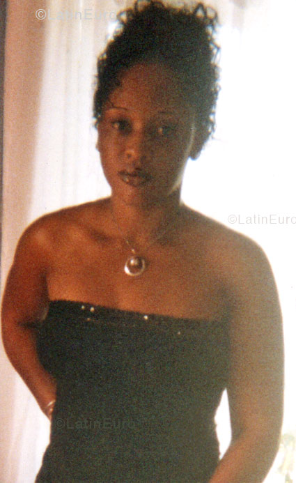 Date this voluptuous Jamaica girl Shernette from  N1128