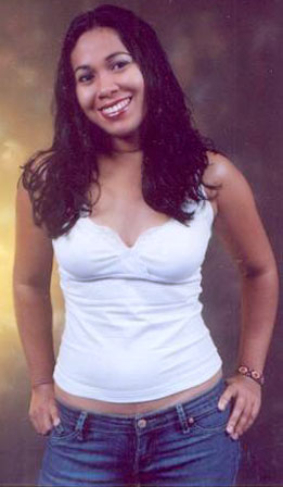 Date this tall Honduras girl Xiomara from La Ceiba N2399