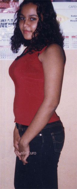 Date this young Honduras girl Leticia from  N2473