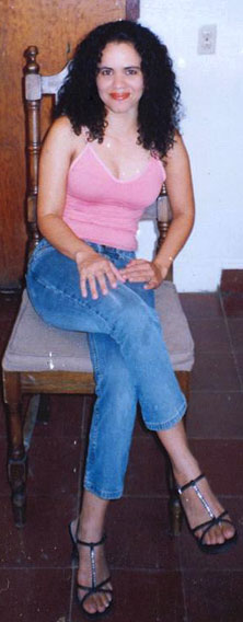 Date this good-looking Honduras girl Carolina from Yoro N2627