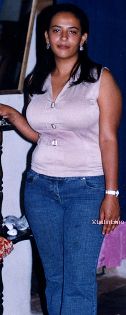 Date this attractive Honduras girl Fany from Olancho N2726